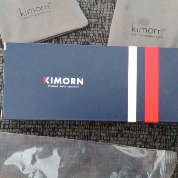 Womens Vintage looking Sunglasses - Picture 3 of 3